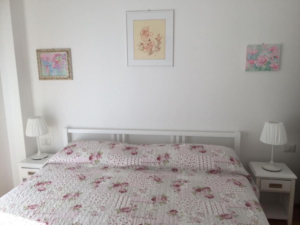 La Vie En Rose Apartment Rapallo Exterior photo