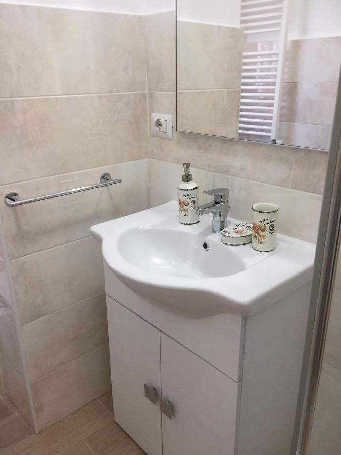 La Vie En Rose Apartment Rapallo Exterior photo